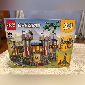 💜SOLD💜 LEGO Creator 3-in-1 Medieval Castle Adventure Set. NIB. Retails for $148!